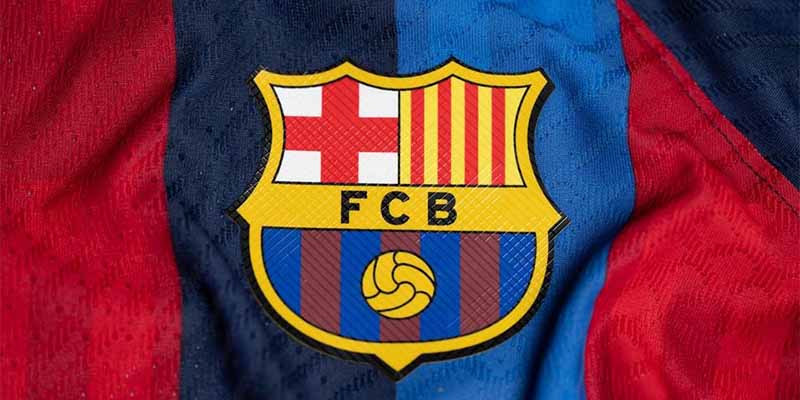 Barca mất số tiền khổng lồ vì Dani Olmo, 218 triệu bảng “bốc hơi” 2 Barca đang ở thế “ngàn cân treo sợi tóc”